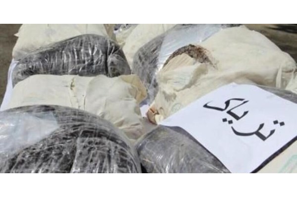 دستگیری قاچاقچی موادمخدر با 101 کیلو تریاک در قم