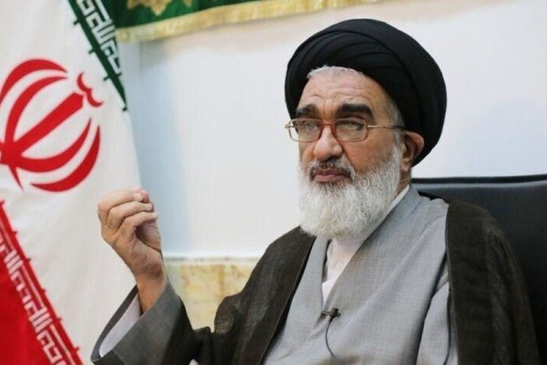 ملت ایران با روحیه شهادت طلبی در دفاع از انقلاب اسلامی تمام قامت ایستادند
