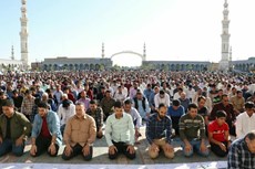 برگزاری نماز عید سعید فطر در مسجد مقدس جمکران + تصاویر